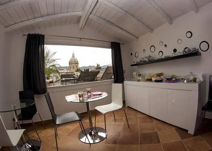 Bed & Breakfast La Terrazza Sul Centro 4*